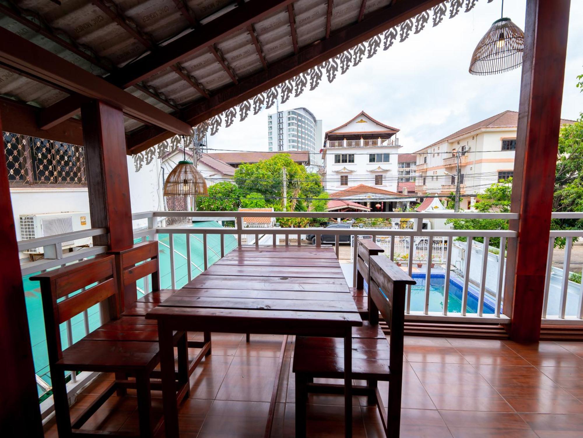Vientiane Ruby Villa Hotel Екстер'єр фото
