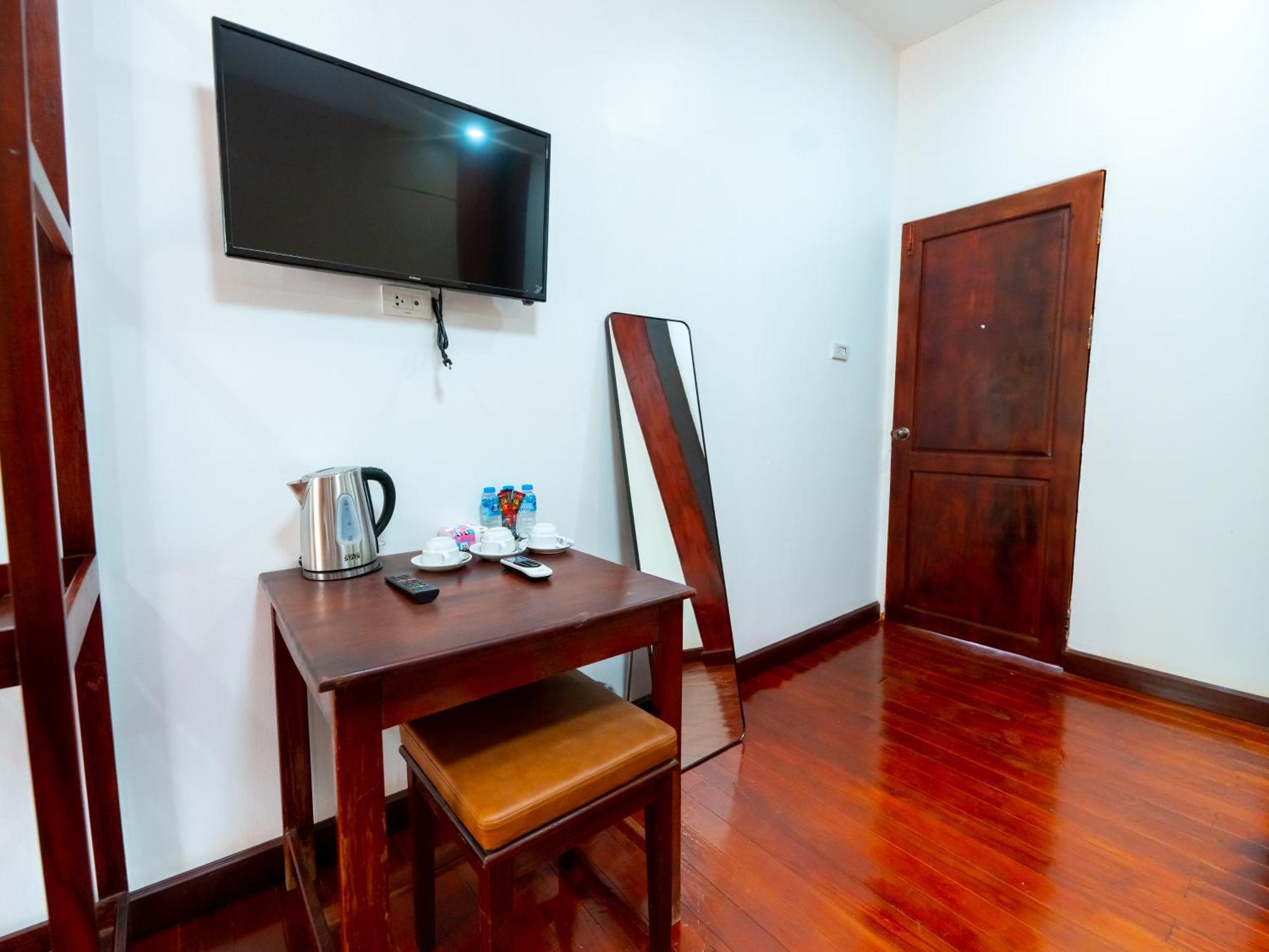 Vientiane Ruby Villa Hotel Екстер'єр фото
